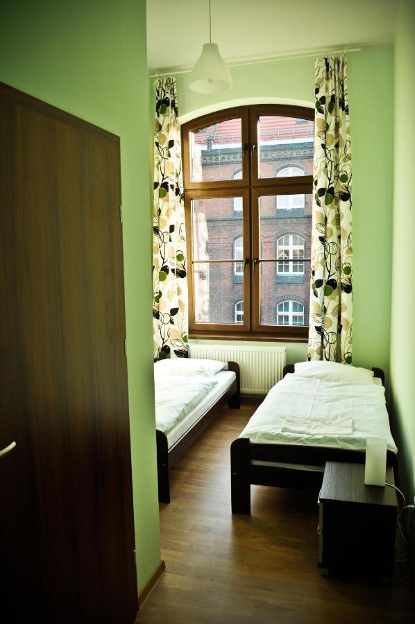 Big City Hostel Wrocław Rum bild